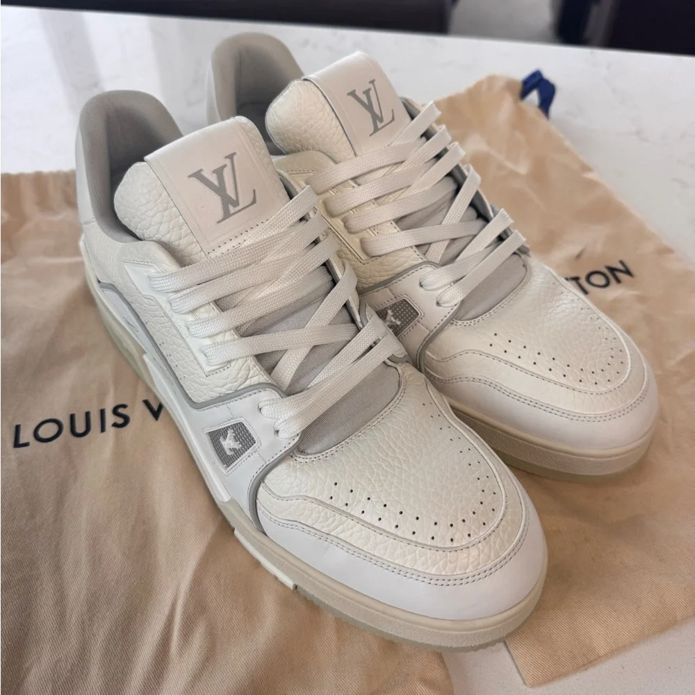 Louis Vuitton Men’s Trainer Sneaker - Picture 4 of 14